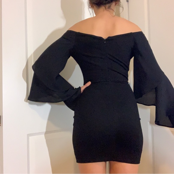 Black Tiered Long Sleeve Cocktail Dress 🖤 Worn ONCE! - Picture 3 of 9